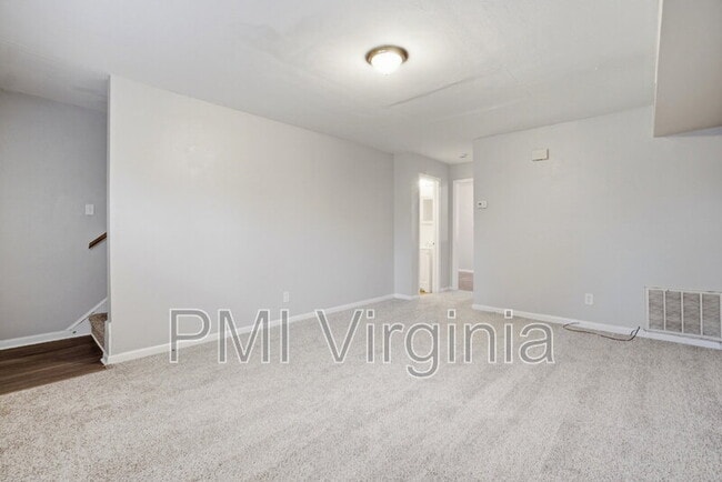 4209 Dunning Rd in Norfolk, VA - Building Photo - Building Photo