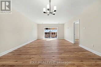 448 Falcon Ln in Russell, ON - Building Photo - Building Photo