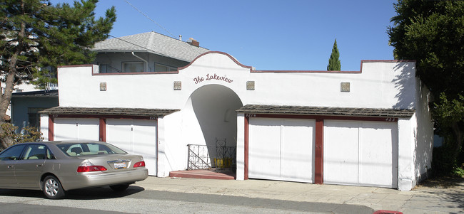 419-423 Wayne Ave in Oakland, CA - Building Photo - Building Photo