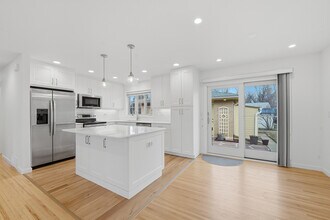 3505 Martin Dr in Boulder, CO - Building Photo - Building Photo