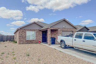 2401 N Ave N in Lubbock, TX - Building Photo