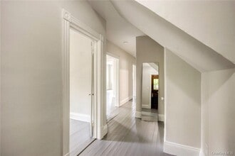 142 Hudson Terrace in Piermont, NY - Building Photo - Building Photo