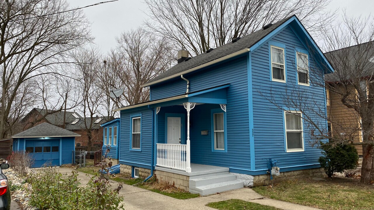 337 Beakes St in Ann Arbor, MI - Building Photo