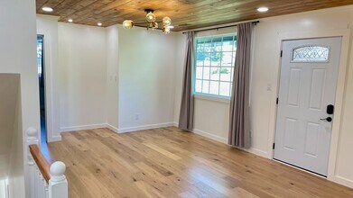 820 Goldfinch Ave in Knoxville, TN - Building Photo - Building Photo