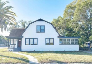 2800 Dartmouth Ave N in St. Petersburg, FL - Building Photo