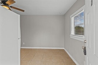 311 9th St N in Texas City, TX - Foto de edificio - Building Photo