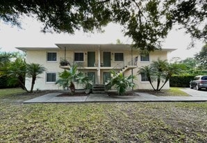 42 Carla Ct in Winter Haven, FL - Building Photo