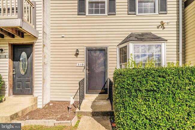 310 Harry S Truman Dr in Largo, MD - Building Photo - Building Photo