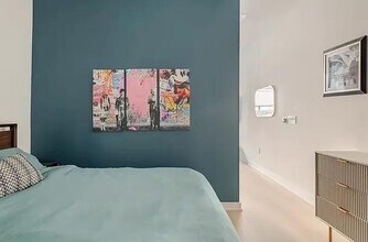 77 Charlton St in New York, NY - Building Photo - Building Photo