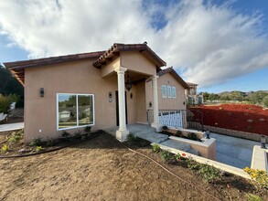 26976 Sand Canyon Rd in Santa Clarita, CA - Building Photo - Building Photo