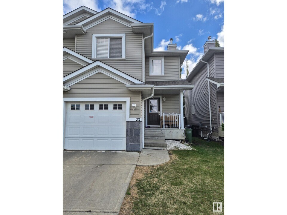 120 Magrath Rd NW in Edmonton, AB - Building Photo
