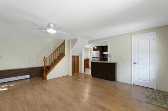 402 Monroe Ave in New Milford, NJ - Building Photo - Building Photo