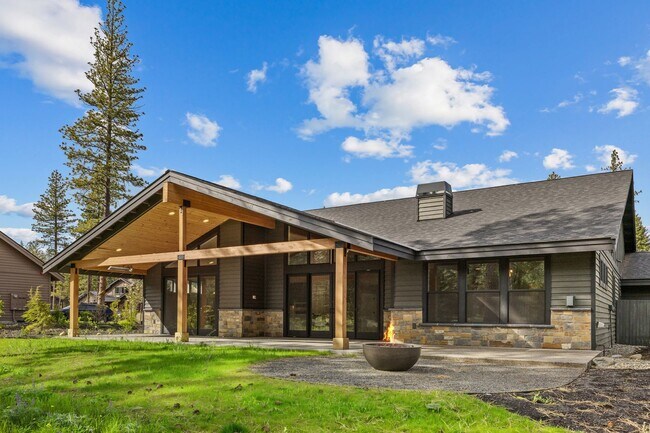 1161 Domerie Pk Lp in Cle Elum, WA - Building Photo - Building Photo