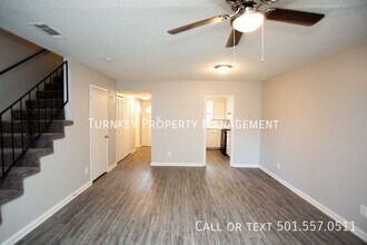 2102 Fendley Dr in North Little Rock, AR - Building Photo - Building Photo