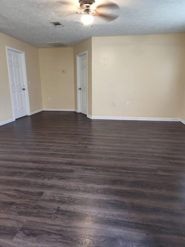 4080 Puckett Rd in Jackson, MS - Building Photo - Building Photo