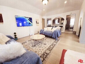 6241 W 6th St in Los Angeles, CA - Building Photo - Building Photo