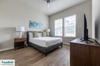 4902 Cosmos Cir in Wimauma, FL - Foto de edificio - Building Photo