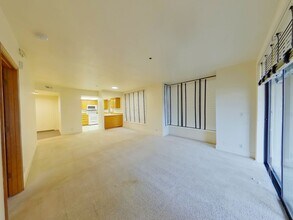 612 Wimbledon Ct in Eugene, OR - Building Photo - Building Photo