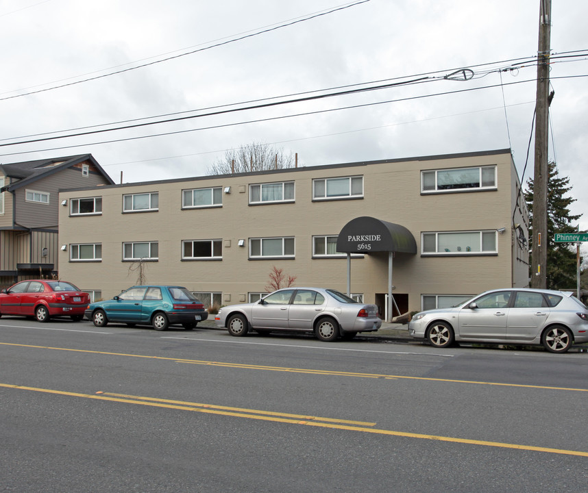 Parkside Apartments in Seattle, WA - Building Photo