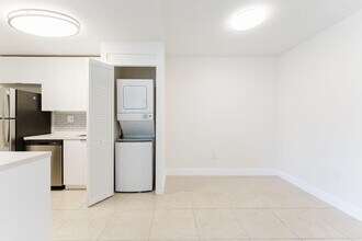 201 SW 7th St in Boca Raton, FL - Building Photo - Building Photo