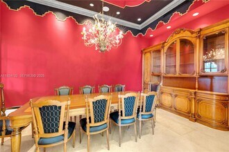 13671 Deering Bay Dr in Coral Gables, FL - Building Photo - Building Photo