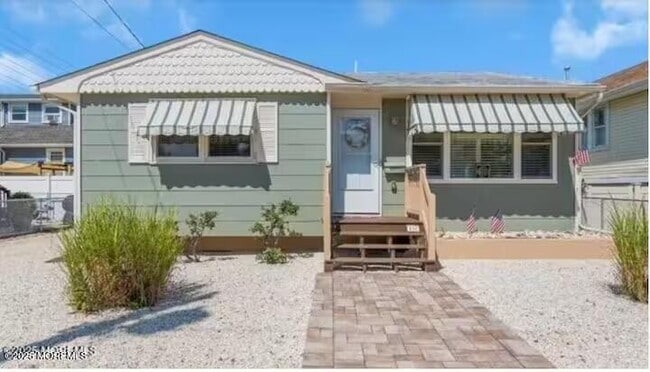 property at 138 10th Ave