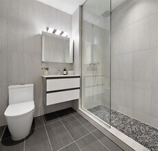 128 W 26th St in New York, NY - Building Photo - Building Photo