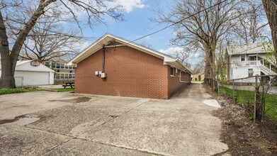 1619 W 9 Mile in Ferndale, MI - Building Photo - Building Photo