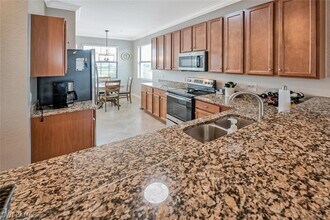 17911 Bonita National Blvd in Bonita Springs, FL - Foto de edificio - Building Photo