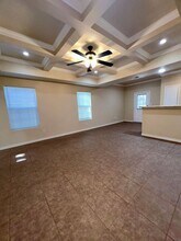 5007 Summit Wood in San Antonio, TX - Building Photo - Building Photo