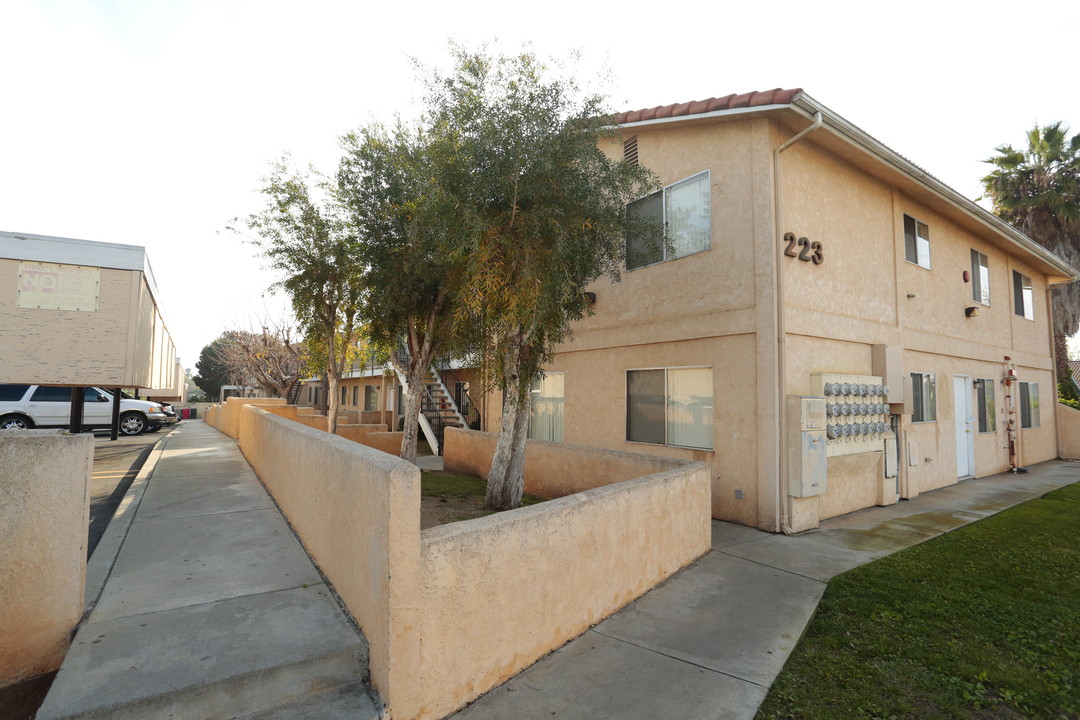 223 Nevada Ave in Vista, CA - Building Photo