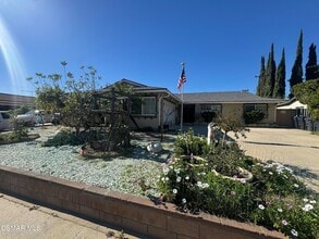 2299 Keystone St, Unit 36415 in Simi Valley, CA - Building Photo - Building Photo