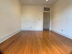 100 Queensberry St in Boston, MA - Building Photo - Building Photo