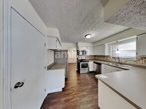 12187 Derby Ct in Pickerington, OH - Foto de edificio - Building Photo