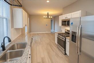 5138 Globe Ave in Cincinnati, OH - Building Photo - Building Photo