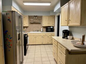 707 Vogel Ave in Rockdale, TX - Building Photo - Building Photo