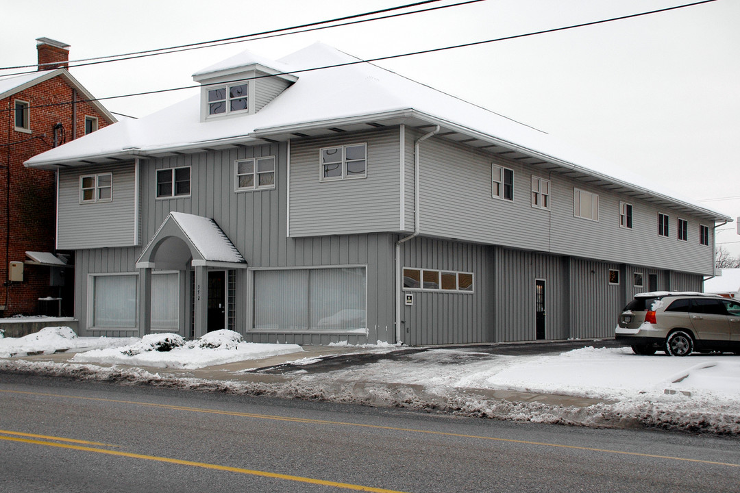 572 Carlisle in Hanover, PA - Foto de edificio