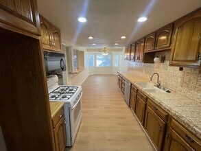 12943 Magnolia Ave in Chino, CA - Building Photo - Building Photo