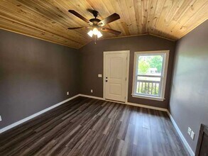 255 E Morrow in Batesville, AR - Building Photo - Building Photo