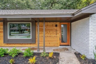 10058 Larston St in Houston, TX - Building Photo - Building Photo