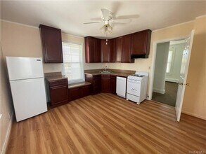 152 Orange Ave in Suffern, NY - Building Photo - Building Photo