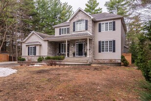 2465 De Ventura Pl in St-Lazare, QC - Building Photo
