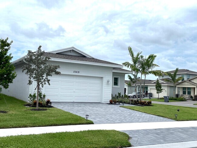 property at 13419 Noble Dr