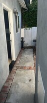 5809 Rhodes Ave, Unit House in Valley Village, CA - Building Photo