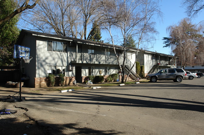 372-374 Rio Linda Ave in Chico, CA - Building Photo - Building Photo