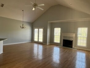 104 Meadow Grove Ct in Leesburg, GA - Building Photo - Building Photo