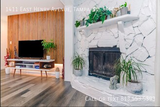1411 E Henry Ave in Tampa, FL - Foto de edificio - Building Photo
