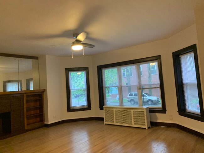3806 W Cornelia Ave, Unit #1