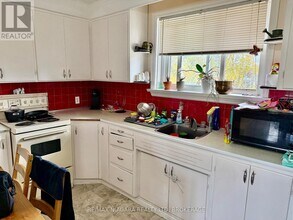 9 Riverview Blvd in St Catharines, ON - Building Photo - Building Photo