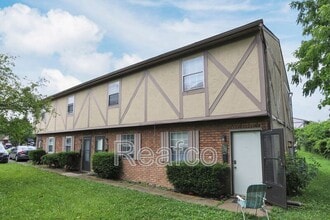 1584 Harvester Ln in Columbus, OH - Building Photo - Building Photo